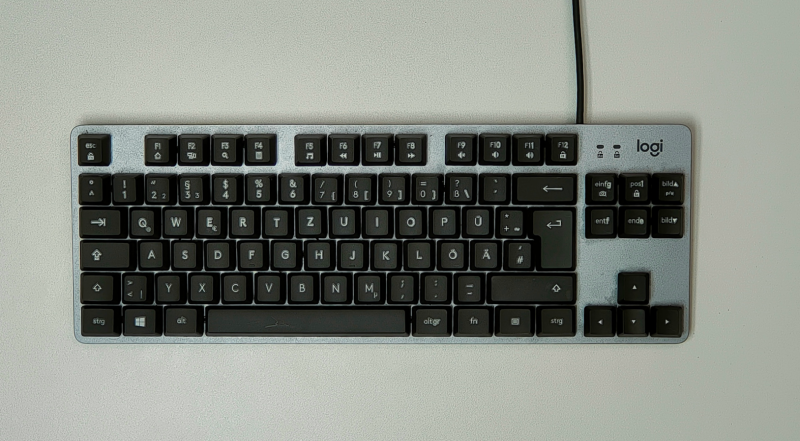 Silver keyboard with black keys